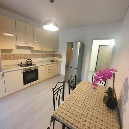 Яровиця. Центр Lutsʼk Habitación foto